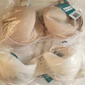 2 Vanity Fair Bras 38C